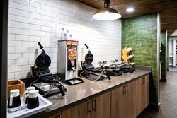  - Fairfield Inn & Suites by Marriott Airport Louisville - I-65, Exit 131B