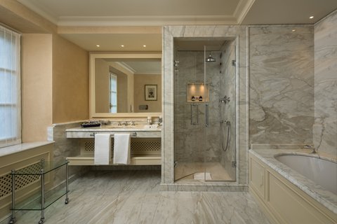 Villa Garrovo Bathroom