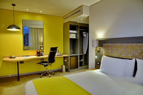 Cresta Grande Superior King Room