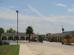  - Executive Inn Hondo