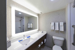  - Holiday Inn Express Downtown Nashville - I-40 & I-65, Exit 209