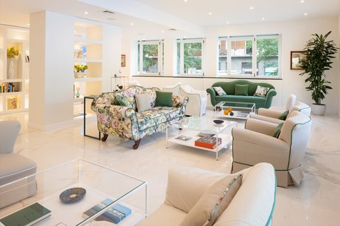 Reception and Lounge