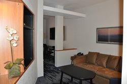  - Fairfield Inn & Suites by Marriott Ukiah - US 101, Exit 548