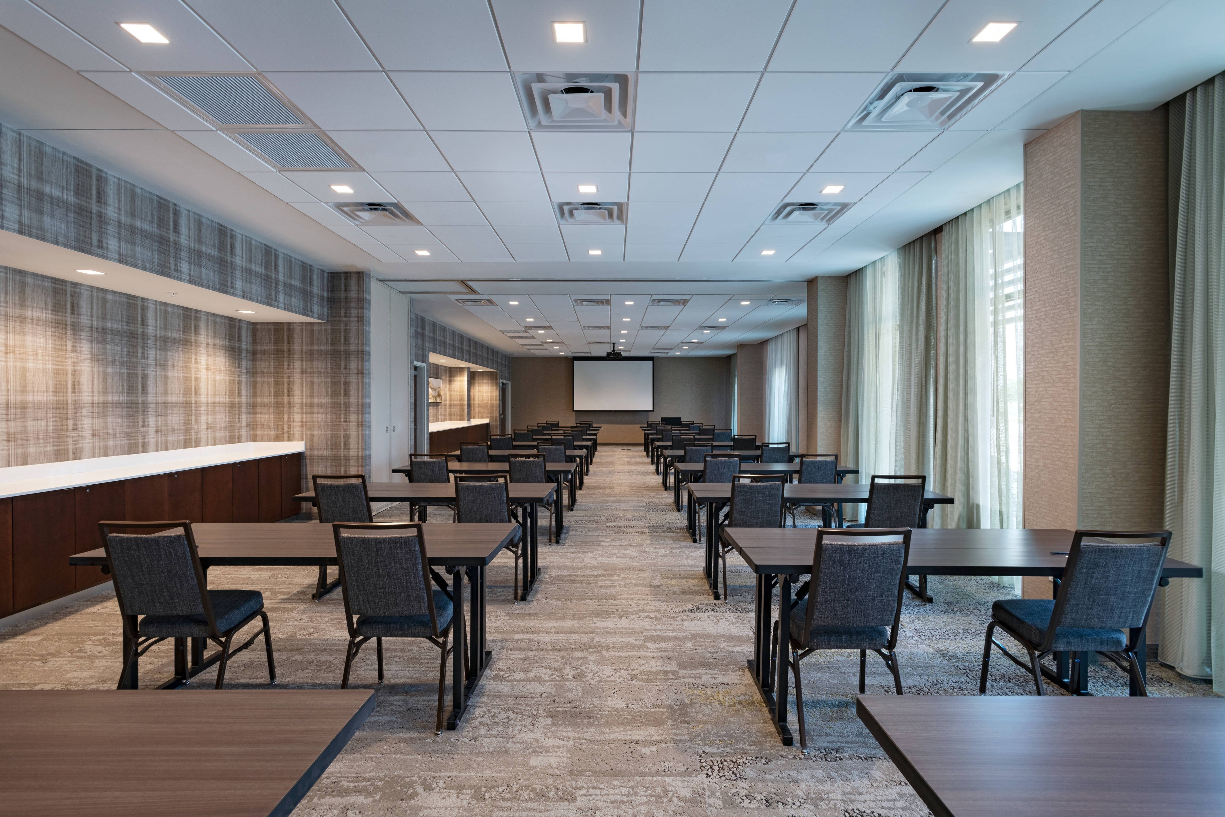 Dallas Ballroom - Classroom Setup