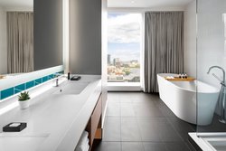  - Humaniti Hotel Downtown Montreal