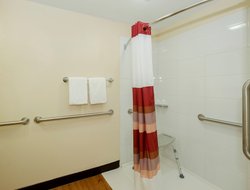  - Red Roof Plus+ Inn & Suites Oxon Hill - I-95 & I-495, Exit 4