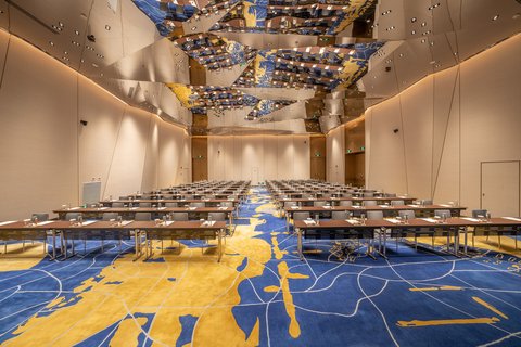 HOTEL INDIGO GARDEN EXPO - Photo 2