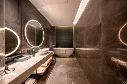 HOTEL INDIGO GARDEN EXPO - Photo 27