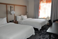  - Fairfield Inn & Suites by Marriott Ukiah - US 101, Exit 548