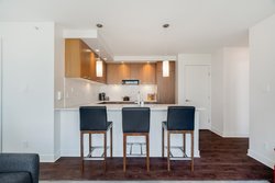  - LEVEL Suites Yaletown Vancouver