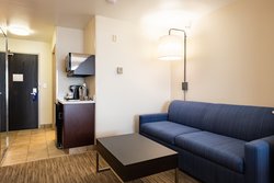  - Holiday Inn Express & Suites Evanston - I-80, Exit 3