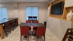  - Holiday Inn Express Newton Falls - I-80, Exit 209