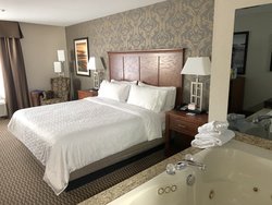  - Holiday Inn Express Holland