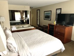  - Holiday Inn Express Holland