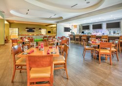  - Holiday Inn DFW Fort Worth