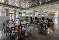  - Holiday Inn & Suites Rothschild - I-39, Exit 185