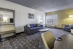  - Holiday Inn & Suites Rothschild - I-39, Exit 185