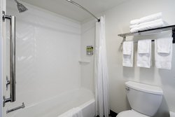  - Holiday Inn & Suites Rothschild - I-39, Exit 185