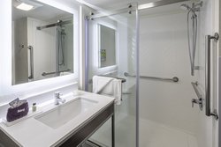  - Holiday Inn & Suites Rothschild - I-39, Exit 185