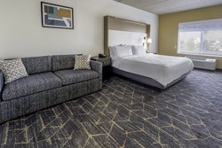  - Holiday Inn & Suites Rothschild - I-39, Exit 185