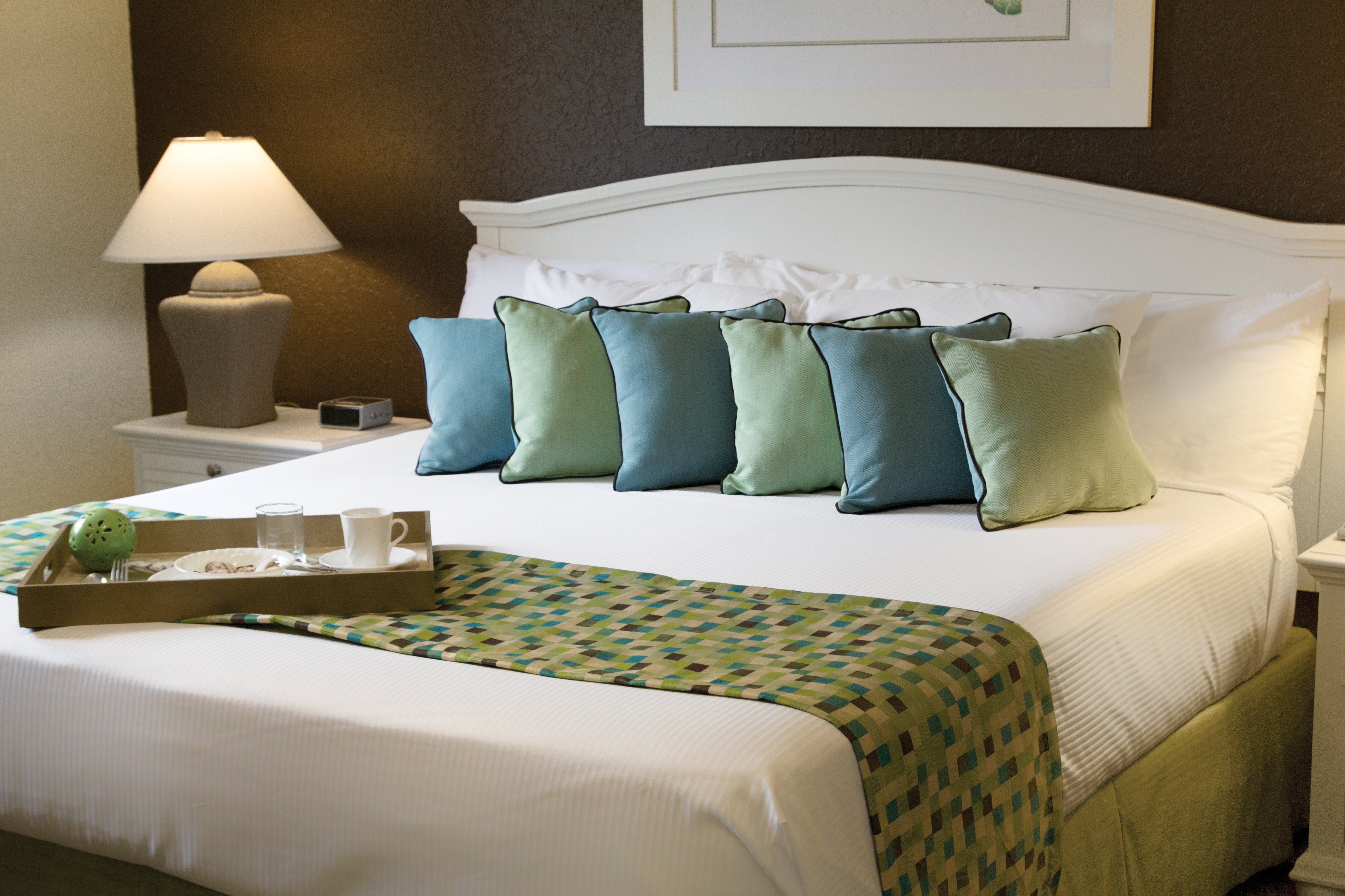 CLUB WYNDHAM PLANTATION RESORT-guestroom-Bedroom - Grand Palms.jpg