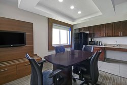  - Holiday Inn Express Marshall