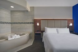  - Holiday Inn Express Marshall