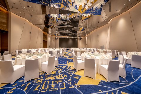 HOTEL INDIGO GARDEN EXPO - Photo 20