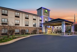  - Holiday Inn Express Marshall