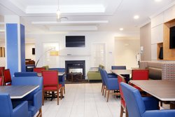  - Holiday Inn Express & Suites Airport Bethlehem