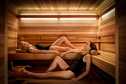  - Lodge Kohler Lambeau Field Green Bay