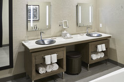  - Lodge Kohler Lambeau Field Green Bay