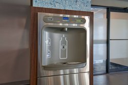  - Courtyard by Marriott Hotel Lincolnshire