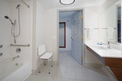  - Holiday Inn Express Yreka - I-5, Exit 776