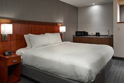  - Courtyard by Marriott Medford Airport - I-5, Exit 33