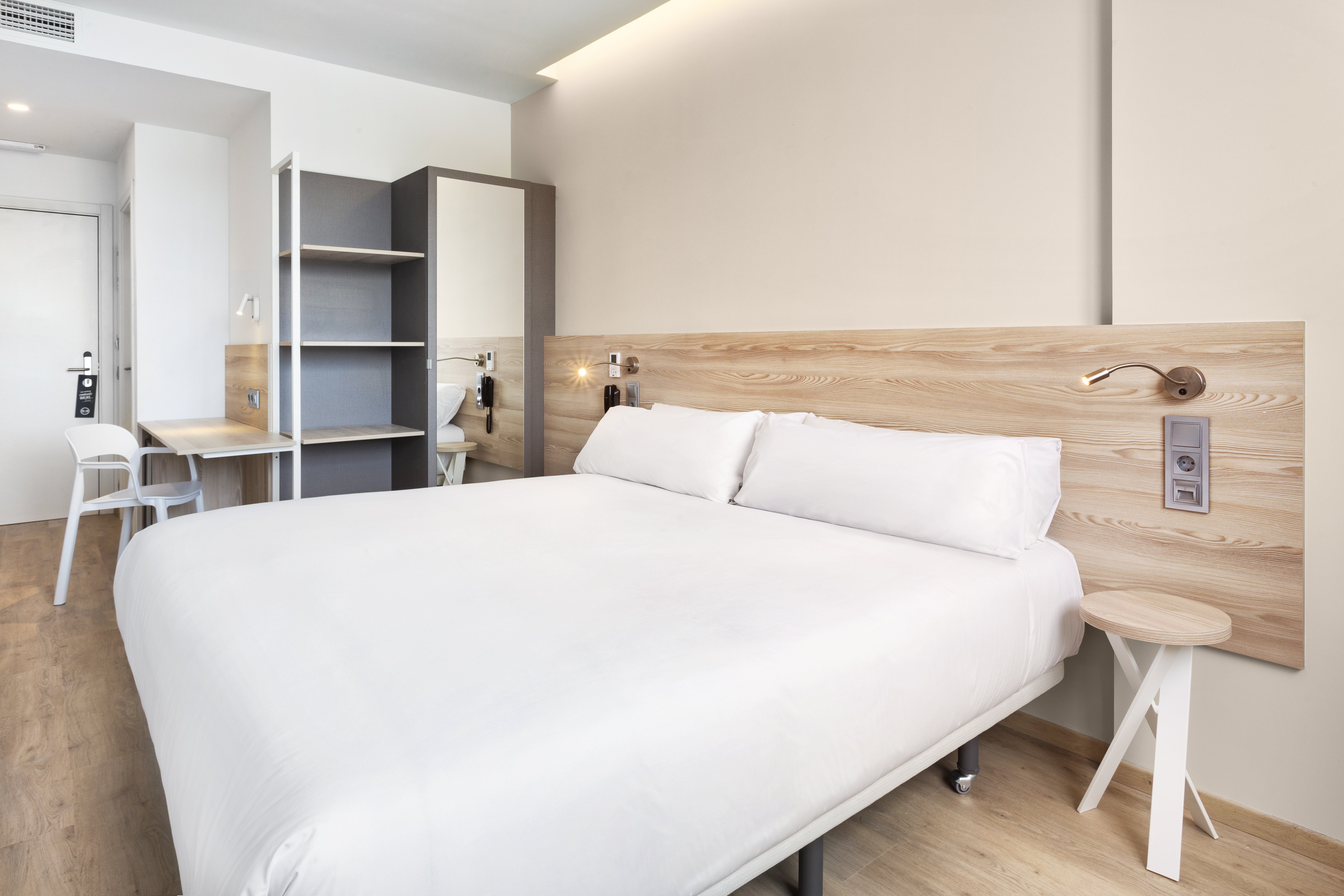 B&B HOTEL MURCIA-guestroom-Double Room.jpg
