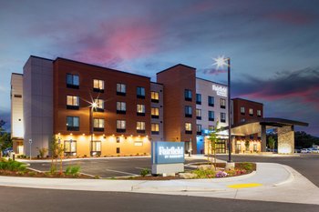 Fairfield Inn & Suites by Marriott- Medford