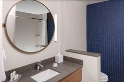  - Fairfield Inn & Suites by Marriott Medford - I-5, Exit 27