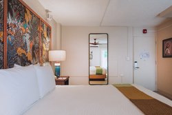  - White Sands Hotel Waikiki Honolulu