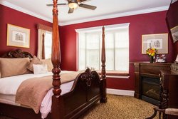  - Almondy Inn Newport