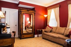  - Almondy Inn Newport