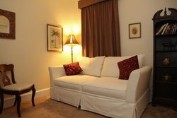  - Almondy Inn Newport