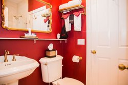  - Almondy Inn Newport