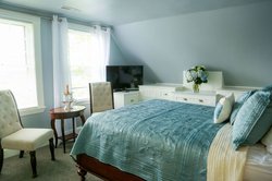  - Almondy Inn Newport