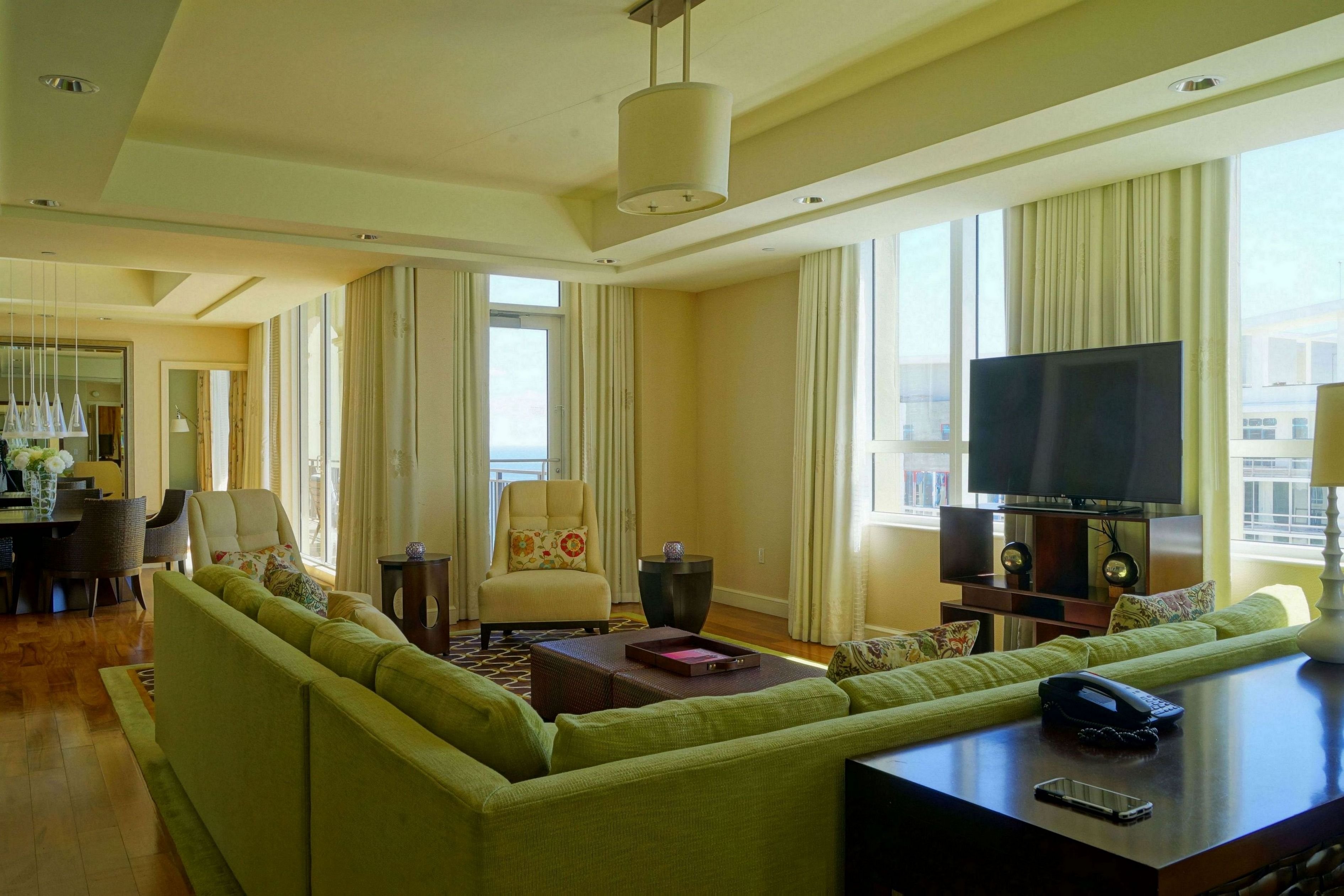 PALM BEACH SINGER ISLAND RESORT AND-guestroom-Presidential Penthouse Suite.jpg