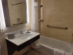  - Holiday Inn Express Maspeth