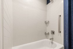  - Fairfield Inn & Suites by Marriott Downtown Seattle