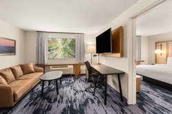  - Fairfield Inn & Suites by Marriott Downtown Seattle