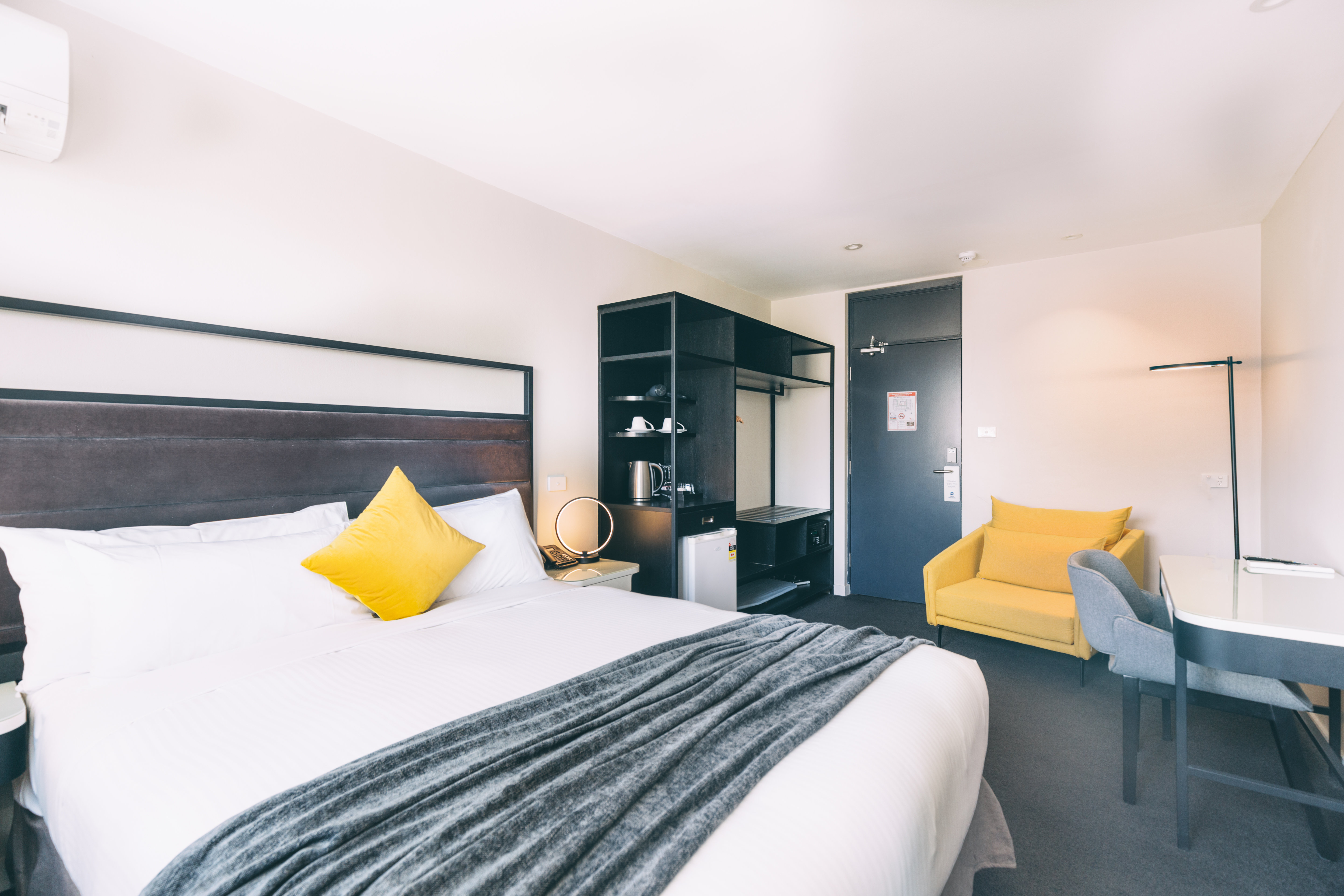 HAVEN GLEBE-guestroom-Haven Queen.jpg