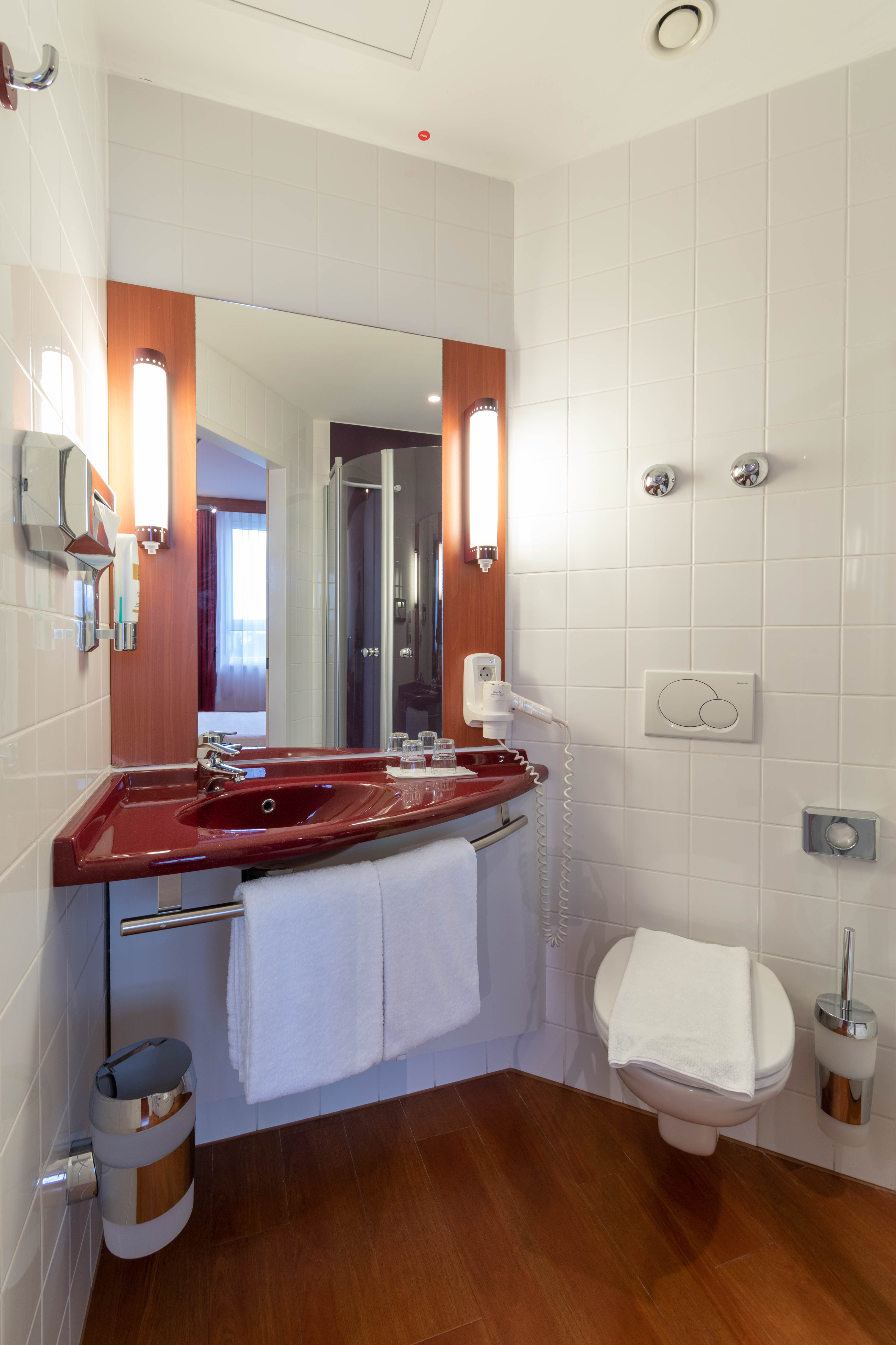 STAR G HOTEL MUNCHEN SCHWABING-guestroom-Star G Schwabing MUC Bathroom.jpg